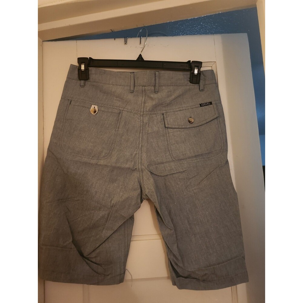 Ezekiel Shorts Mens 32 Blue Check Flat Front Chino Lightweight